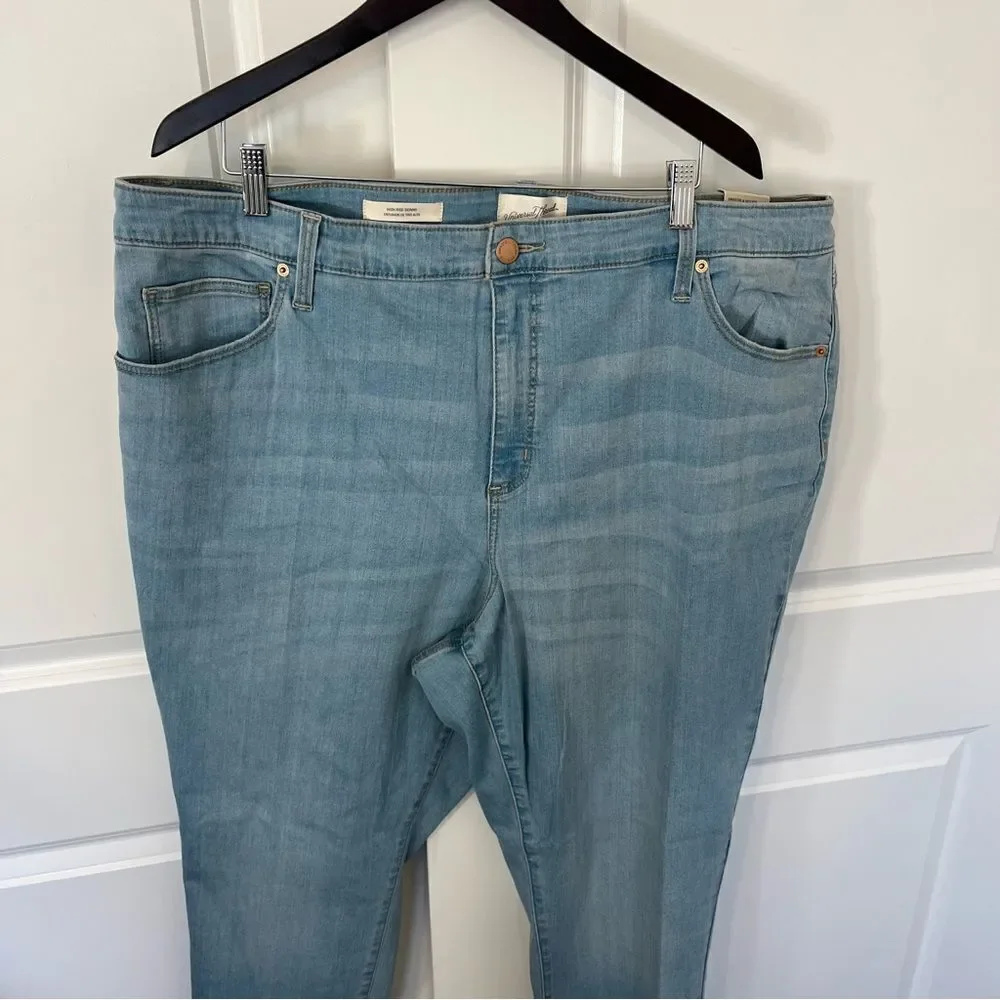 Universal Threads High Rise Skinny NEW light blue 24W